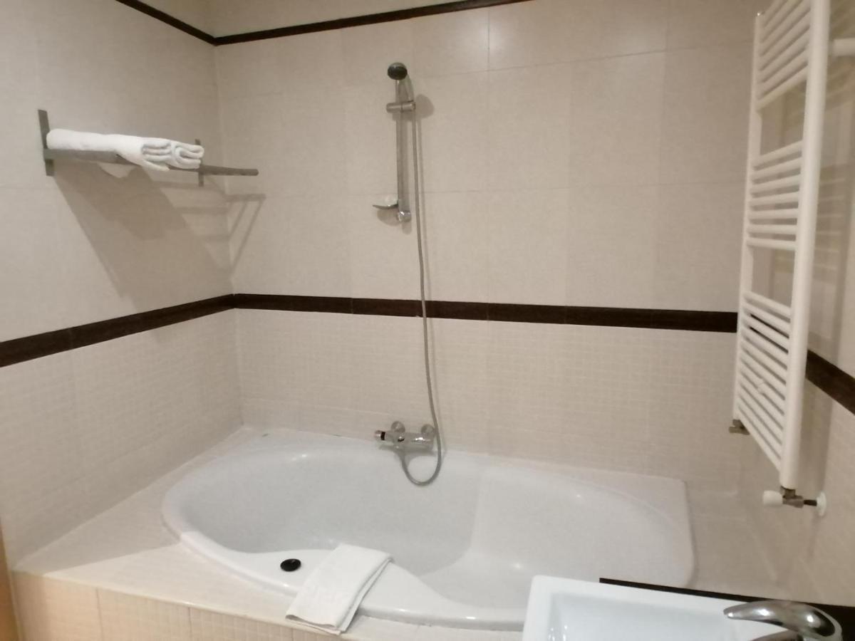 La Casa De Abajo Apartment Vigo Bagian luar foto