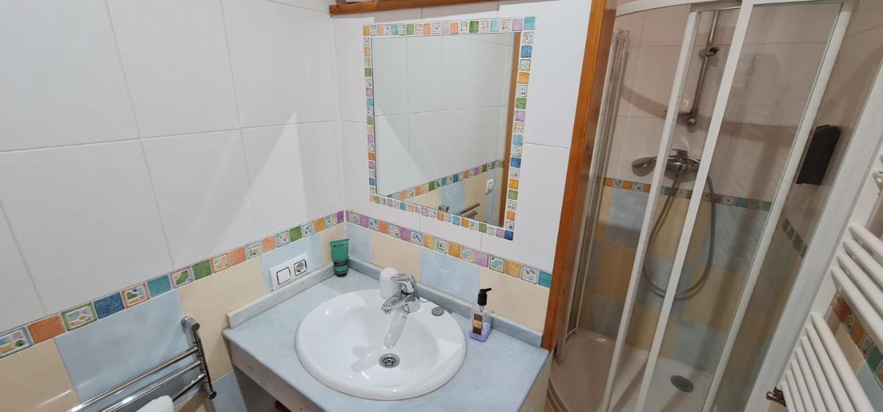 La Casa De Abajo Apartment Vigo Bagian luar foto